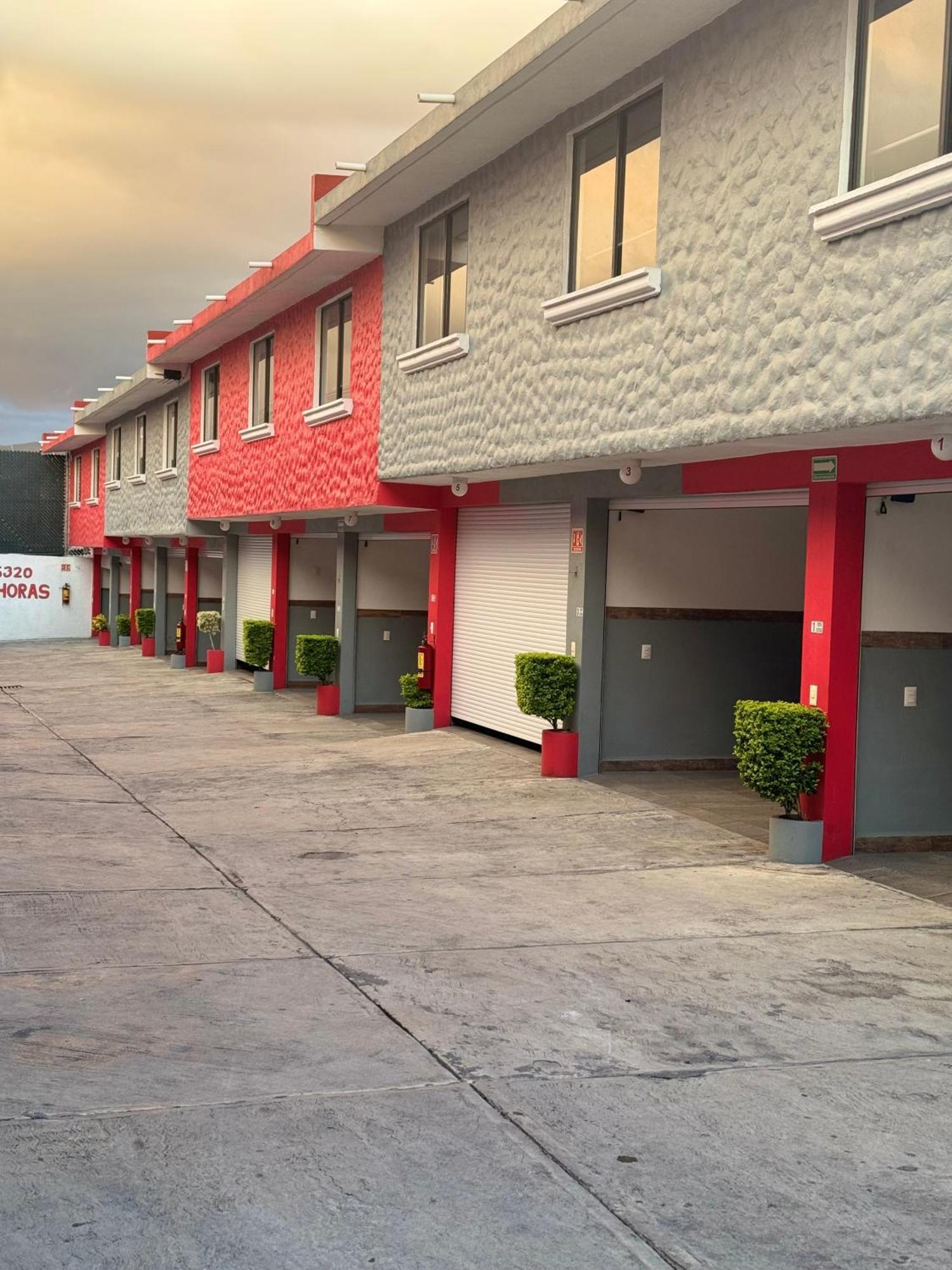 Hotel Bataclan Temixco Exterior photo