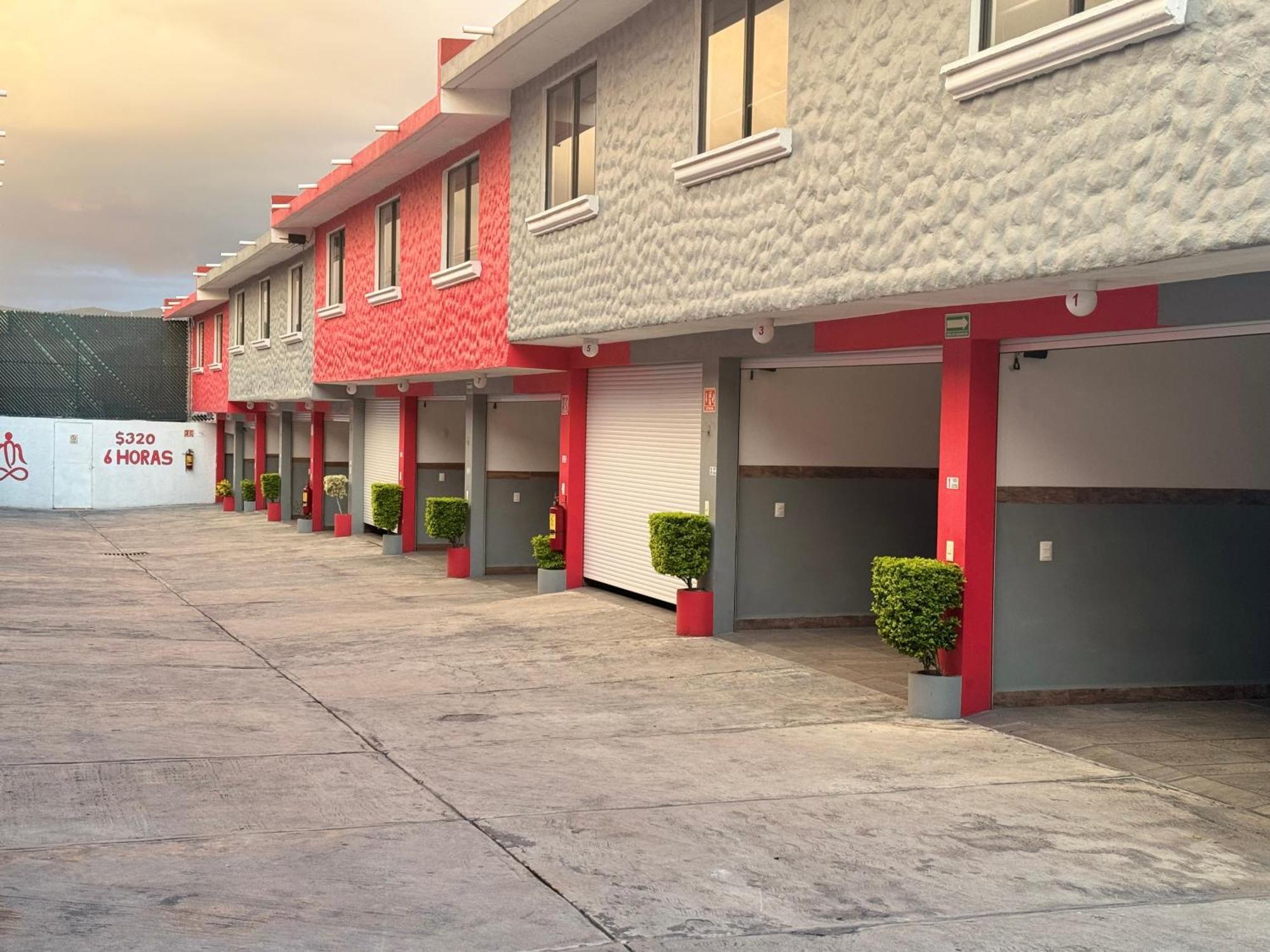 Hotel Bataclan Temixco Exterior photo